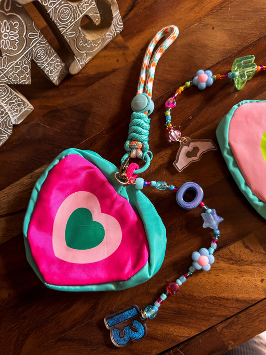 Monedero corazón con strap